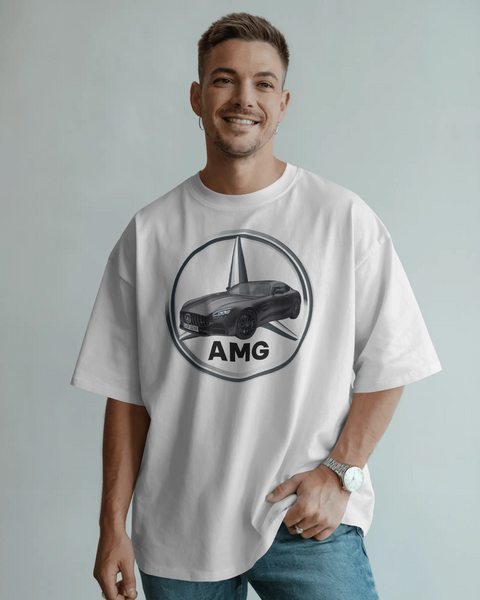 Mercedes AMG İlhamlı Spor Araba Tasarımlı Unisex Oversize Beyaz Tişört – Premium Streetwear Koleksiyonu