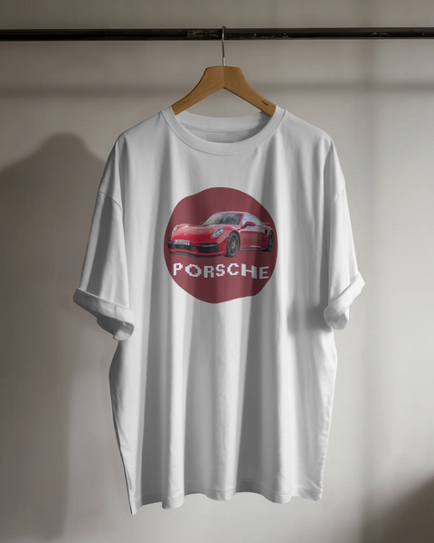Porsche 911 İlhamlı Spor Araba Tasarımlı Unisex Oversize Beyaz Tişört – Premium Streetwear Koleksiyonu