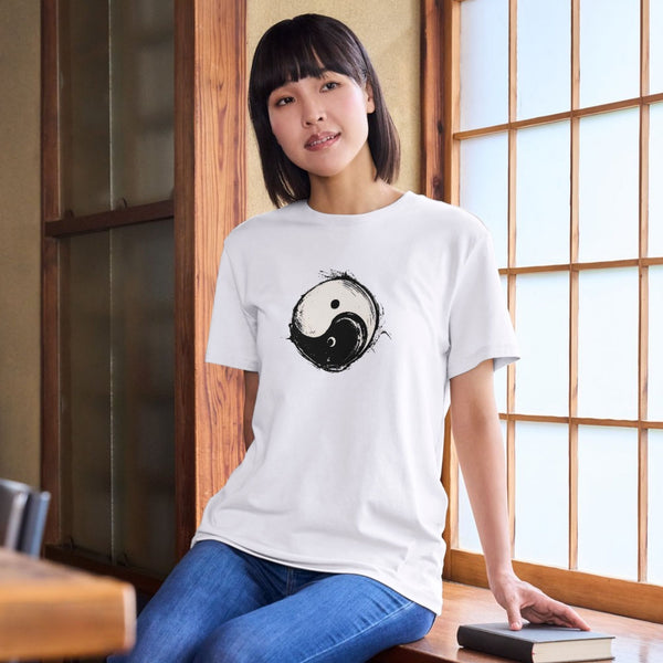 Yin Yang Sembolü Baskılı Tişört – Minimalist ve Anlamlı Unisex Tasarım