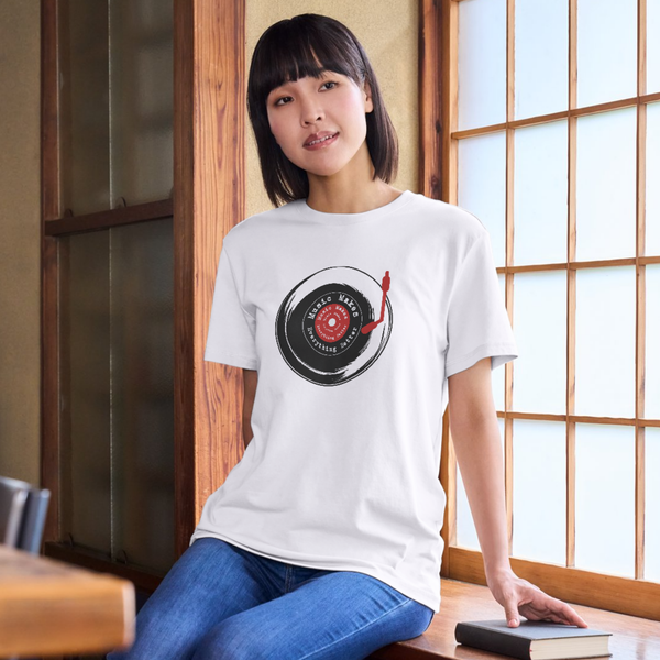 Plak Tasarımlı Unisex Tişört – Müzik Ruhunu Üzerinde Taşı