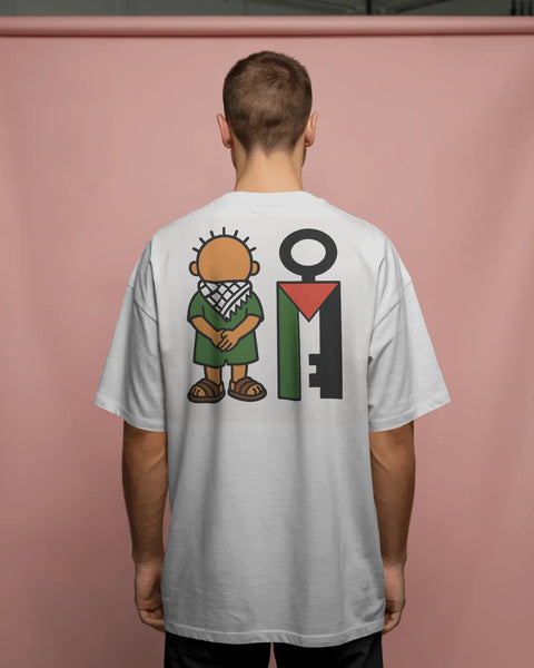 Filistin Temalı Keffiyehli Çocuk ve Anahtar Tasarımlı Unisex Tişört – Özgürlük ve Direniş Sembolü